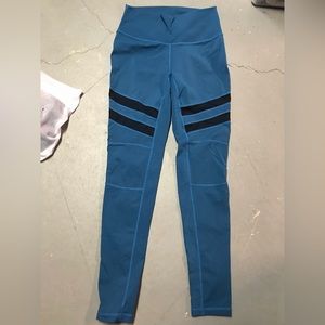 Kadyluxe Teal Athletic Leggings with Mesh Inset Medium EUC